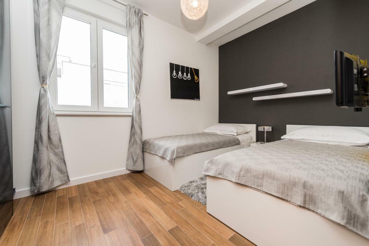 Luxury Penthouse Apartment Mandre Ngoại thất bức ảnh