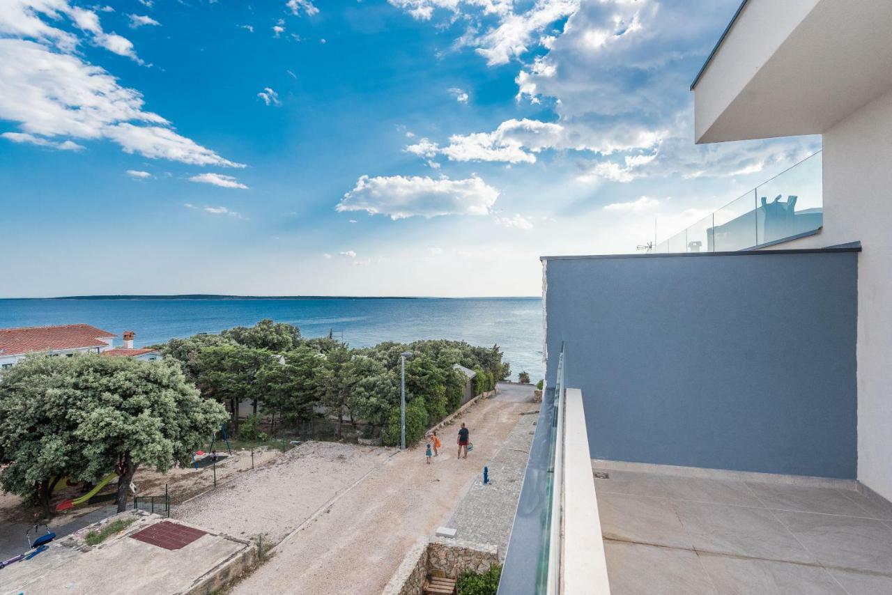 Luxury Penthouse Apartment Mandre Ngoại thất bức ảnh